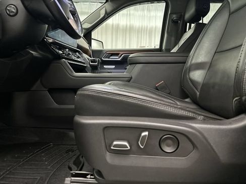 Used 2022 GMC Sierra 1500 Denali w/ Technology Package AWD/4WD image 17