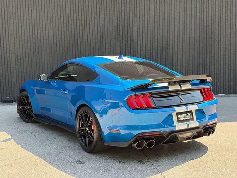 Used 2021 Ford Mustang Shelby GT500 w/ Technology Package RWD image 5