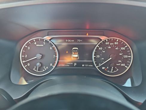 Used 2023 Nissan Rogue SV w/ SV Premium B Package FWD image 24