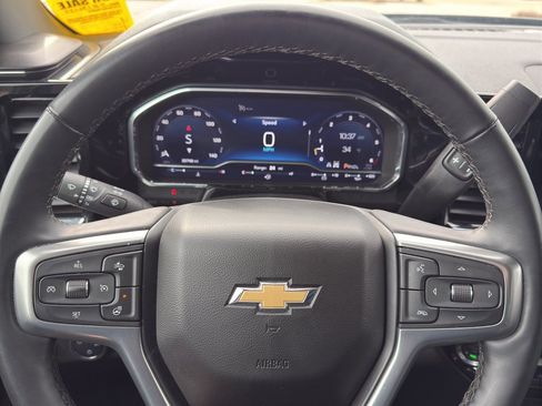 Used 2025 Chevrolet Silverado 1500 LT AWD/4WD image 19
