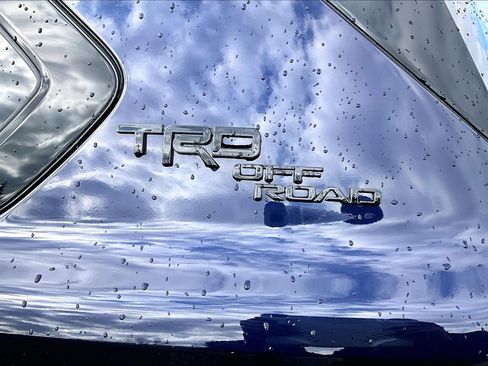 Used 2026 Toyota Sequoia Platinum w/ TRD Off-Road Package AWD/4WD image 7