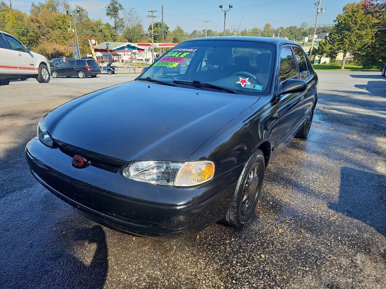 Used 2001 Chevrolet Prizm FWD image 2