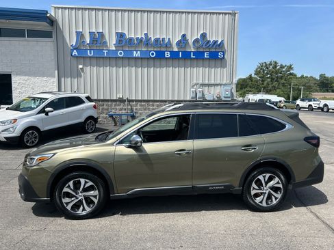 Used 2020 Subaru Outback Touring AWD/4WD image 4