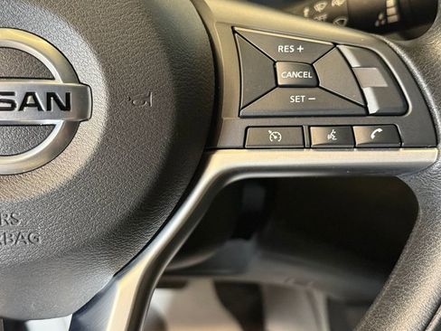 Used 2022 Nissan Altima 2.5 S FWD image 11