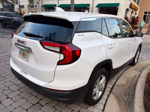 Used 2022 GMC Terrain SLE FWD image 6