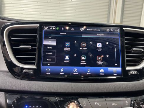 Used 2025 Chrysler Pacifica Select FWD image 31