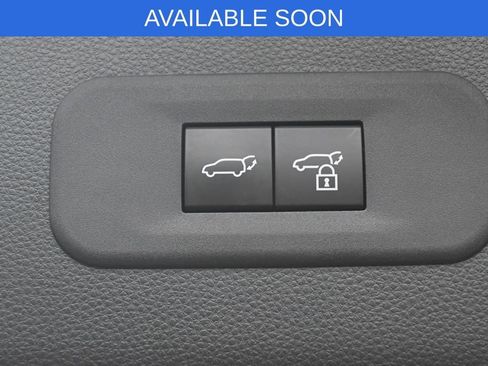 Used 2025 Toyota Crown Signia AWD/4WD image 33