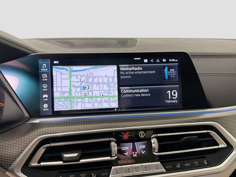 Used 2022 BMW X5 xDrive45e w/ M Sport Package image 15