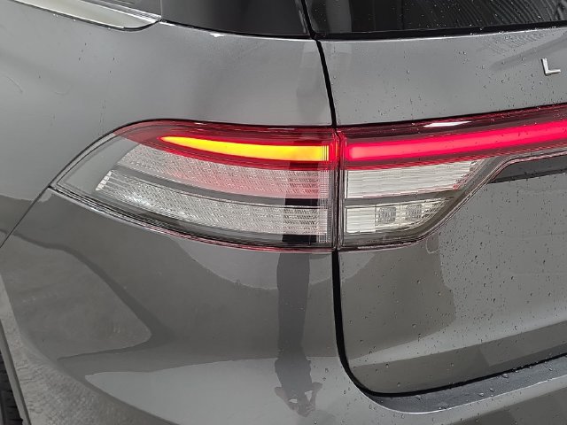 New 2027 Lincoln Aviator Reserve AWD/4WD image 29