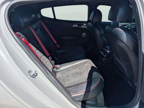 Used 2023 Kia Stinger GT2 image 43