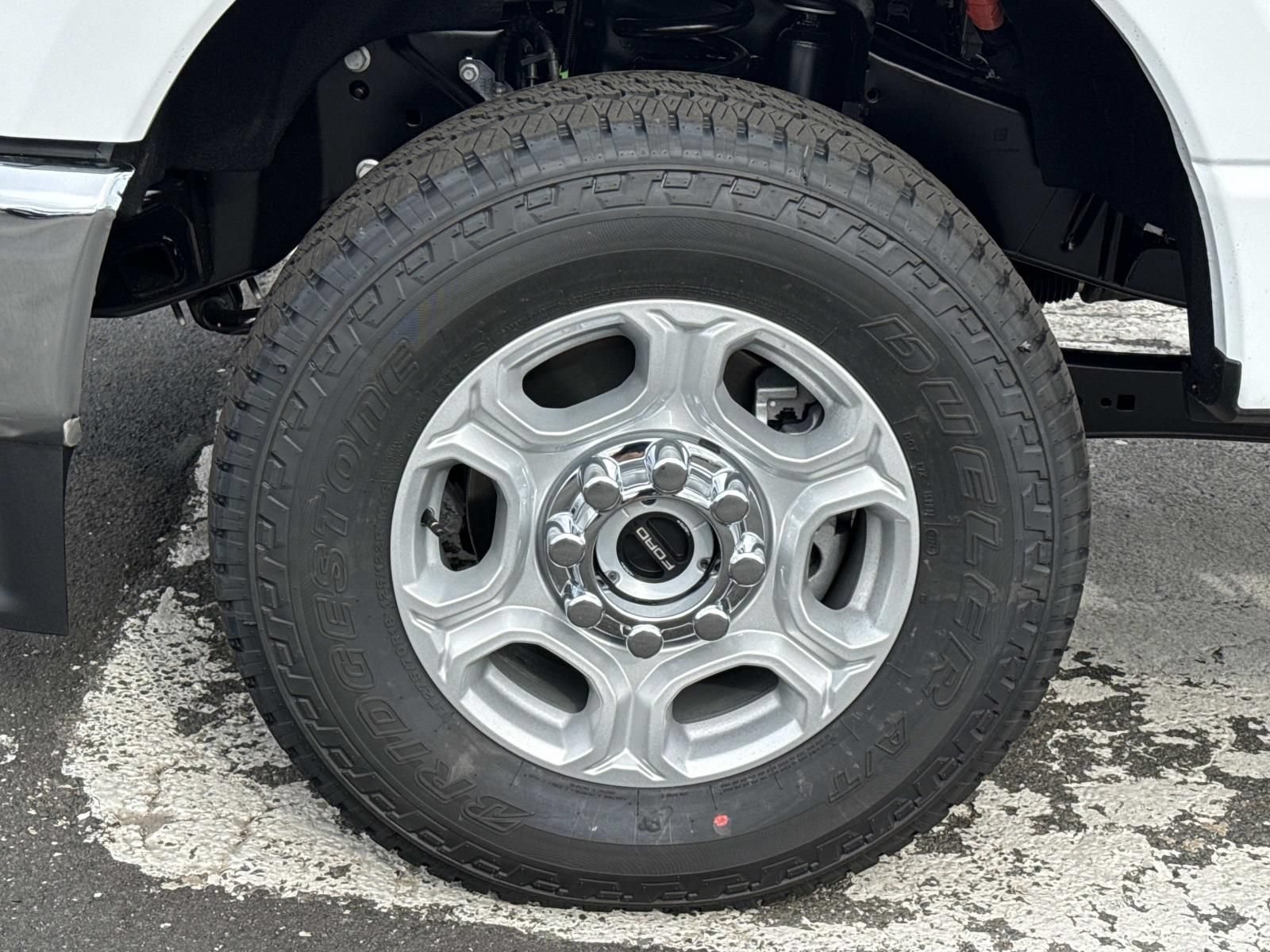New 2026 Ford F250 XLT w/ FX4 Off-Road Package AWD/4WD image 9