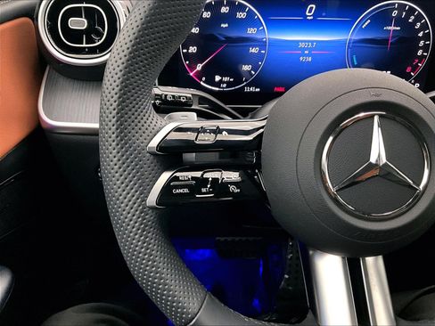 Certified 2025 Mercedes-Benz GLC 350e 4MATIC image 21