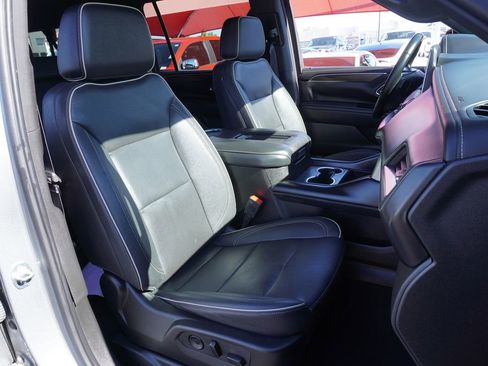 Certified 2024 Chevrolet Suburban Premier image 13