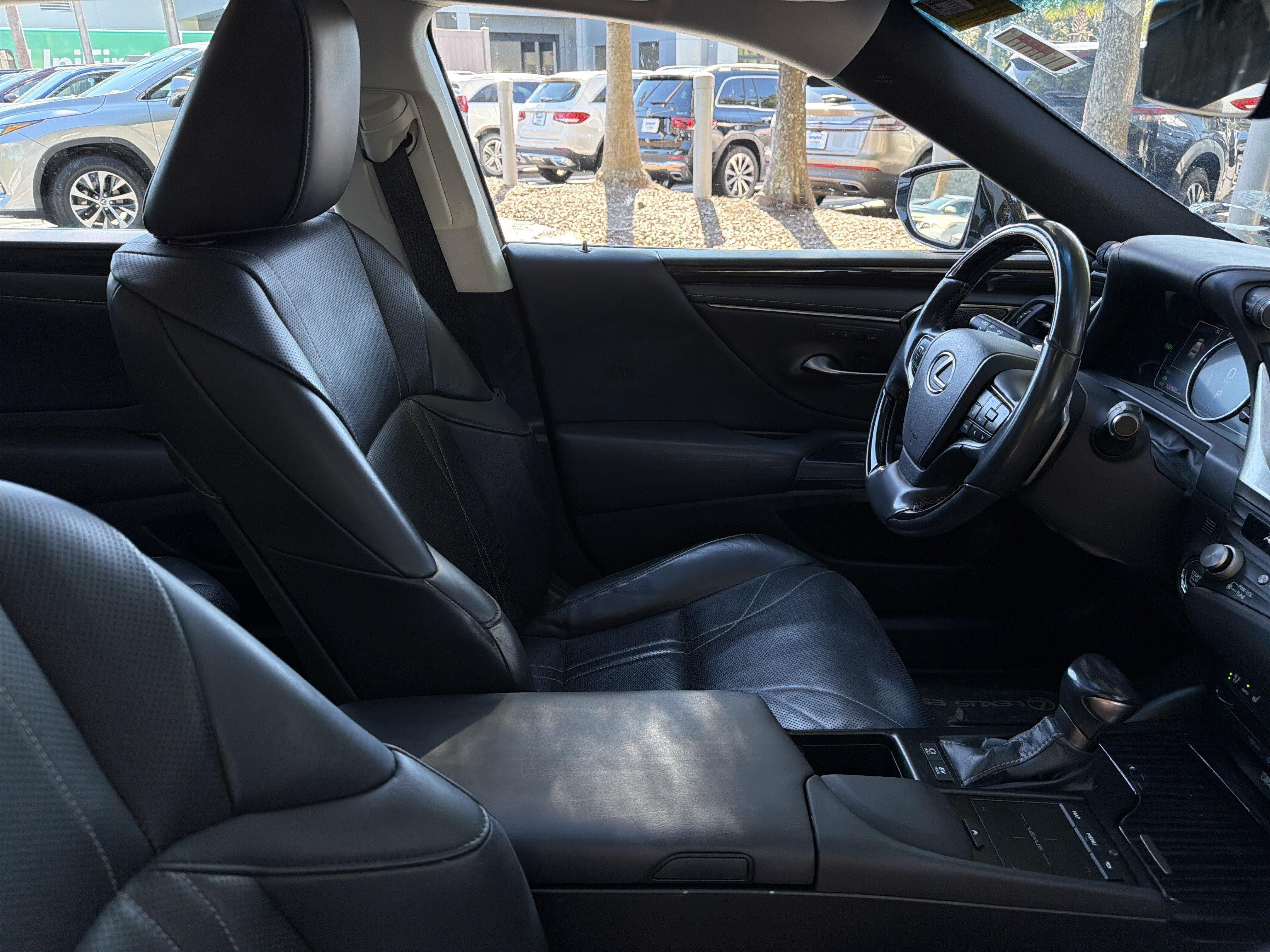 Used 2021 Lexus ES 300h w/ Accessory Package FWD image 43