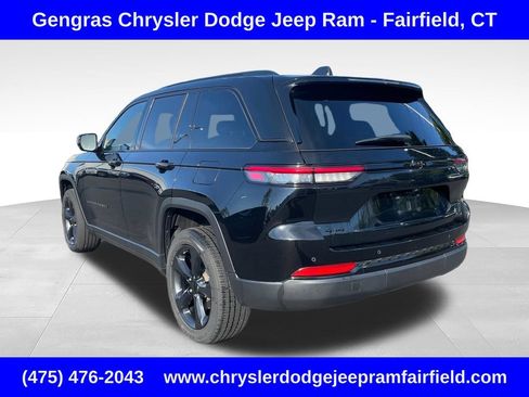 Certified 2023 Jeep Grand Cherokee Altitude AWD/4WD image 5
