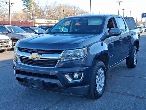 Used 2019 Chevrolet Colorado LT w/ LT Convenience Package image 3