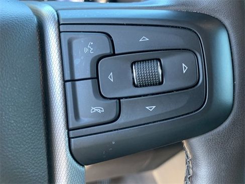 Used 2023 GMC Yukon Denali image 28