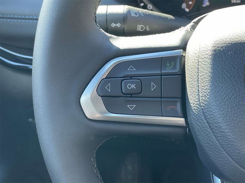 New 2026 Jeep Compass Altitude image 14