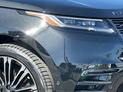 New 2026 Land Rover Range Rover Velar Dynamic SE image 11