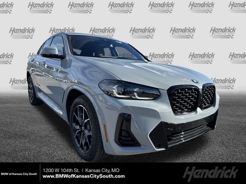 Used 2025 BMW X4 xDrive30i w/ Premium Package image 1