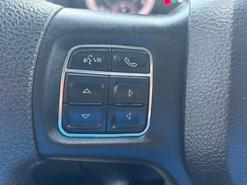 Used 2020 RAM 1500 Classic SLT AWD/4WD image 28