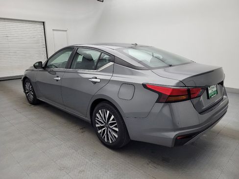 Used 2023 Nissan Altima 2.5 SV image 3