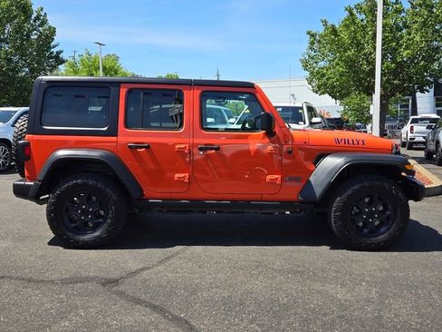 Used 2023 Jeep Wrangler Unlimited w/ Cold Weather Group AWD/4WD image 3