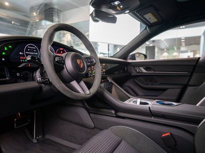 New 2025 Porsche Taycan