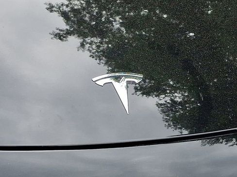Used 2020 Tesla Model 3 Standard Range Plus RWD image 6