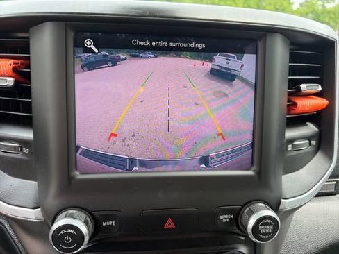 Used 2020 RAM 1500 Big Horn AWD/4WD image 21