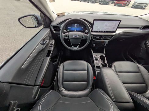 Used 2023 Ford Escape Platinum FWD image 18