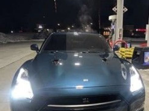 Used 2012 Nissan GT-R Black Edition image 5