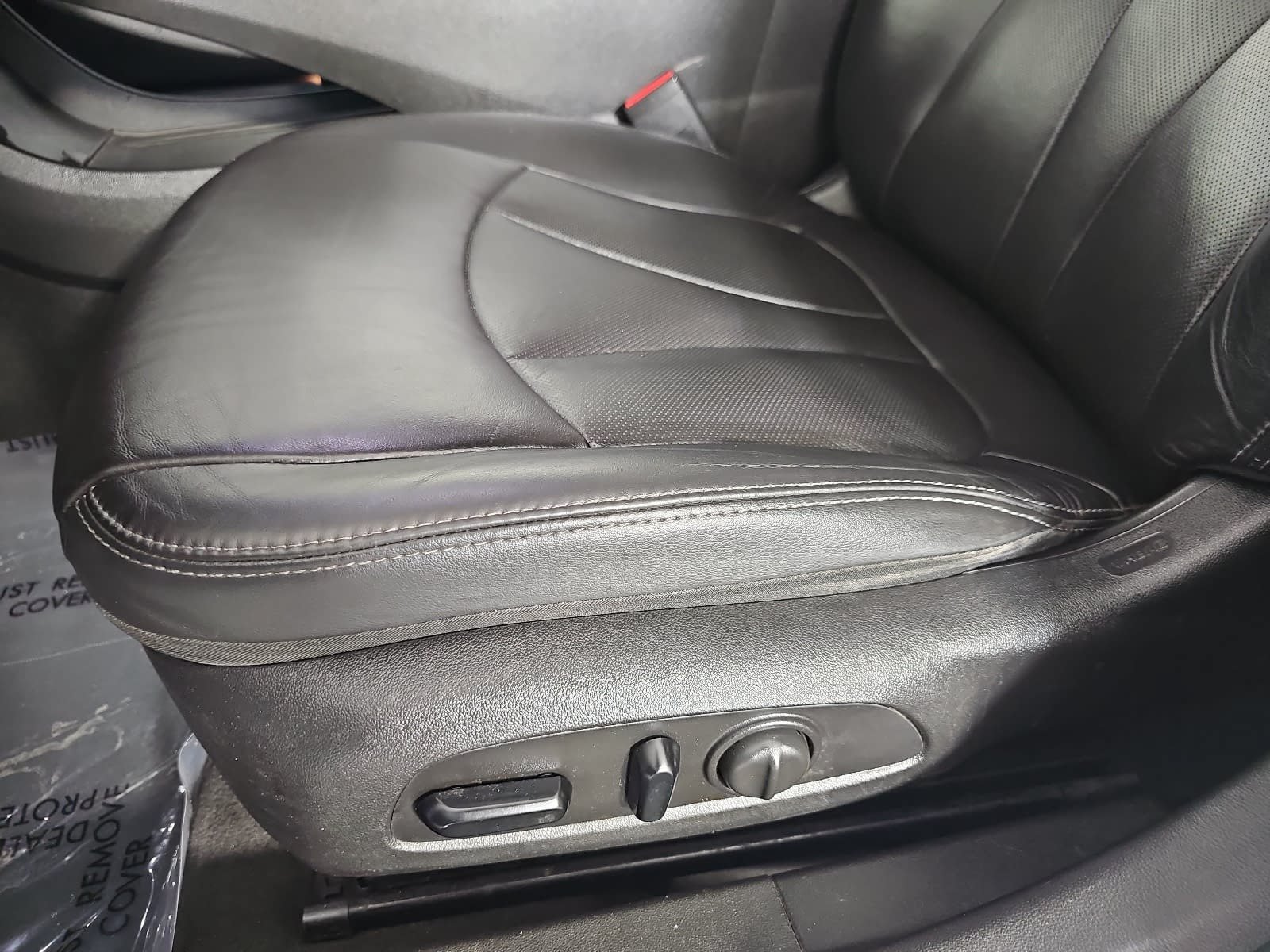 Used 2017 Buick LaCrosse Essence FWD image 26