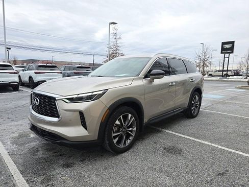 Certified 2023 INFINITI QX60 Luxe w/ Cargo Package image 3