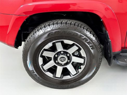 Certified 2024 Toyota 4Runner TRD Off-Road Premium AWD/4WD image 60
