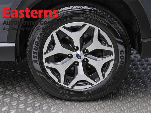 Used 2023 Subaru Forester Premium AWD/4WD image 8