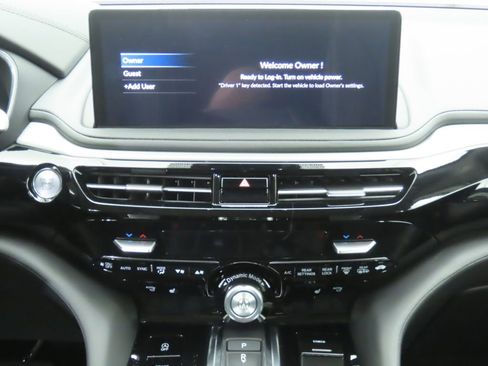 Used 2026 Acura MDX FWD w/ Technology Package image 14