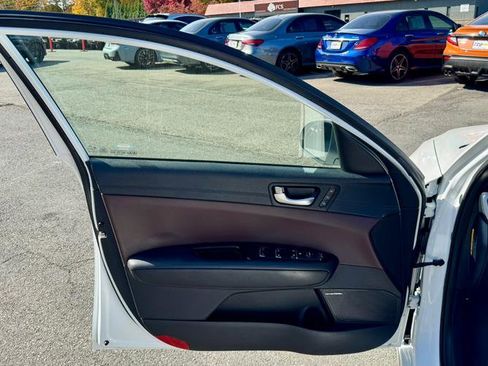 Used 2016 Kia Optima SX image 13