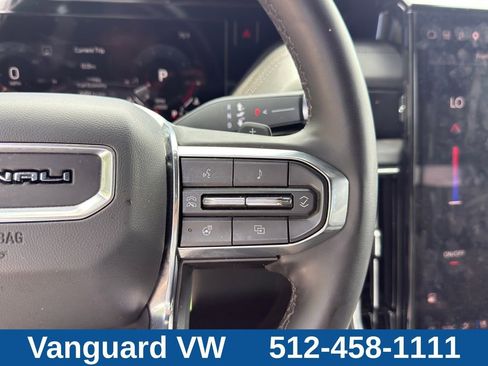 Used 2025 GMC Yukon XL Denali AWD/4WD image 20