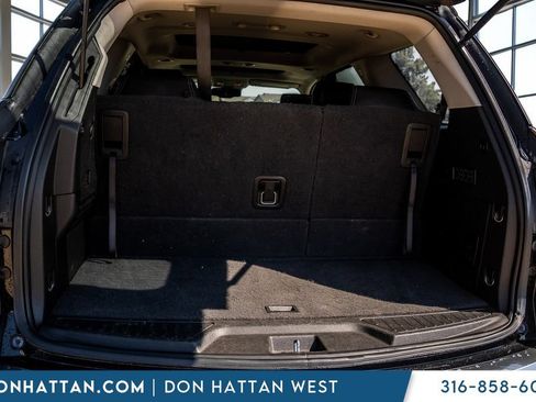 Used 2016 GMC Acadia SLT w/ Open Road Package FWD image 32