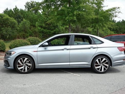 Used 2019 Volkswagen Jetta GLI FWD image 5