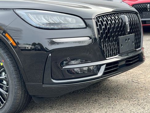 New 2026 Lincoln Corsair Premiere image 2