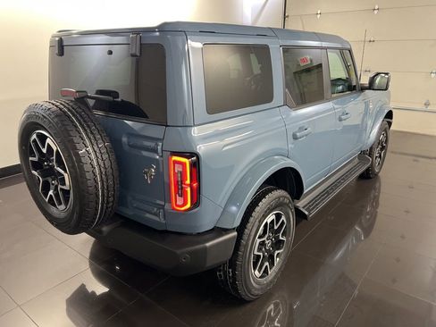 New 2025 Ford Bronco Outer Banks image 6