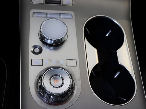 New 2026 Genesis GV70 2.5T Advanced image 25