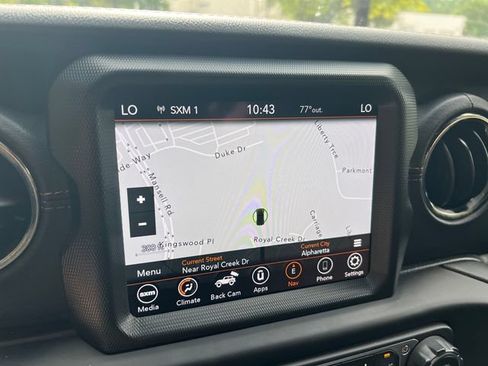 Used 2021 Jeep Wrangler Unlimited Sahara AWD/4WD image 27