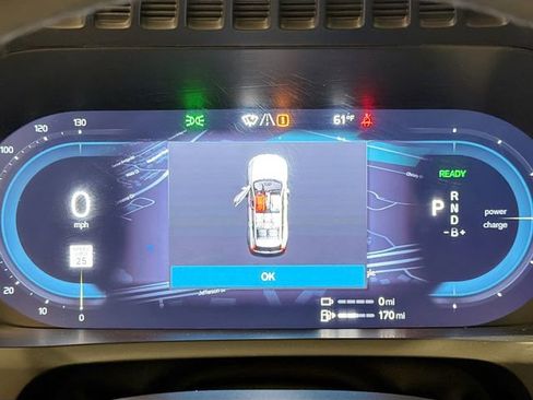 Used 2025 Volvo XC90 T8 Plus w/ Protection Package Premier image 11