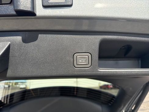 New 2026 Chevrolet Equinox EV RS w/ Convenience Package II AWD/4WD image 16