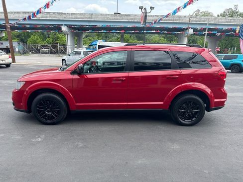 Used 2019 Dodge Journey SE w/ Premium Group FWD image 8