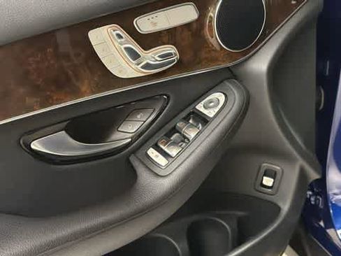 Used 2018 Mercedes-Benz GLC 300 4MATIC image 14