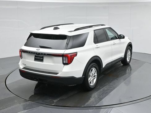 New 2026 Ford Explorer Active RWD image 35